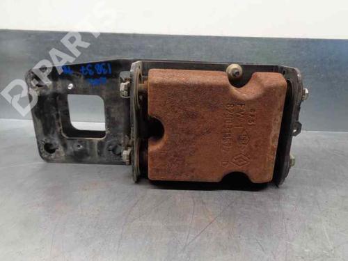 rear-bumper-reinforcement-renault-megane-ii-bm01_-cm01_-16-16v-8200311572-2001-2002-2003-2004-2005-2006-2007-2008-2009-2010-2011-2012-8244533 main image