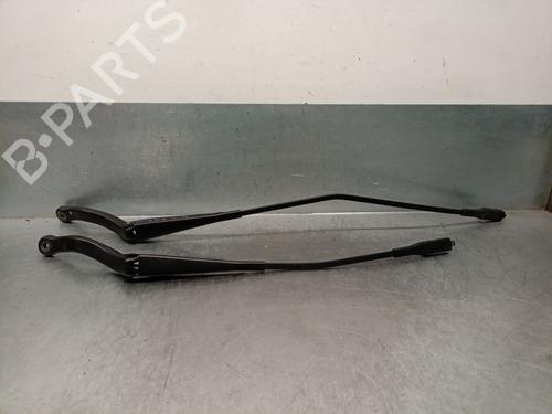 Used Front windshield wiper arm OPEL CORSA D (S07) 1.3 CDTI (L08, L68) (75 hp) 19315880