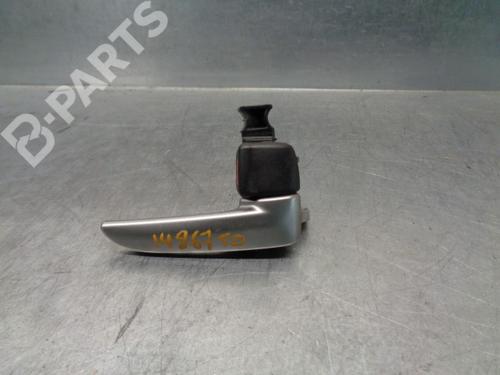 Used Front left interior door handle Front left interior door handle MAZDA 3 (BK) 1.6 DI Turbo (109 hp) 9290910 9290910