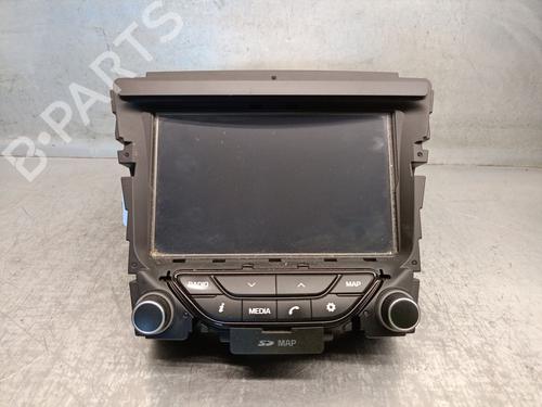 Used Radio HYUNDAI i40 I (VF) 1.7 CRDi (116 hp) 19538245