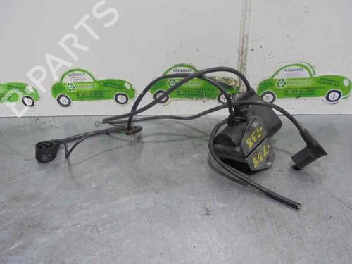 Used Ignition coil MERCEDES-BENZ 124 Saloon (W124) [1984-1993]  2063197