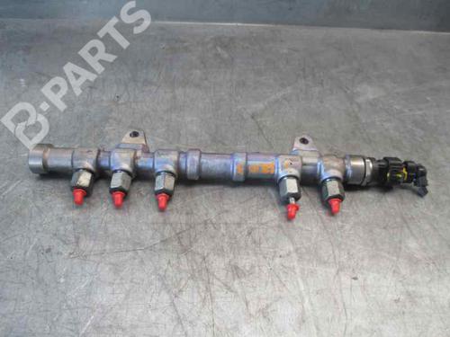 injection-rail-fiat-doblo-cargo-263_-13-d-multijet-55232381-2010-6587364 main image