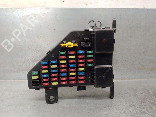 Used Fuse box HYUNDAI TUCSON (JM) 2.0 CRDi All-wheel Drive (113 hp) 18921274