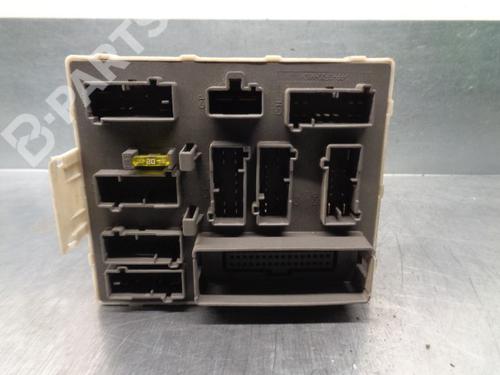 fuse-box-ford-focus-i-daw-dbw-18-tdci-2m5t14a073be-1998-1999-2000-2001-2002-2003-2004-2005-2006-2007-2008-2009-11013087 main image
