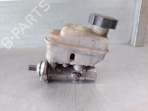 Used Brake master cylinder KIA SORENTO I (JC) 2.5 CRDi (170 hp) 18881228