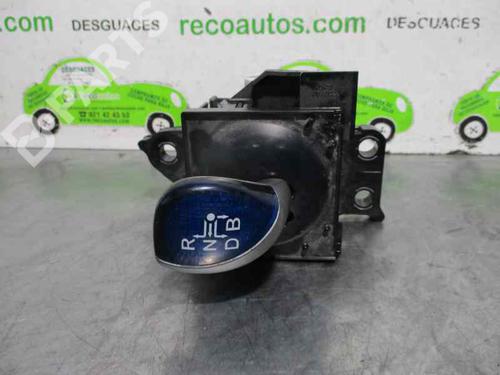 Used Automatic gearbox selector Automatic gearbox selector TOYOTA AURIS (_E18_) 1.8 Hybrid (ZWE186_, ZWE186R) (136 hp) 7445151 7445151