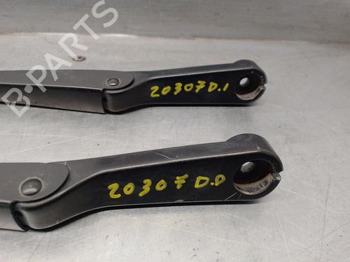 Front windshield wiper arm LAND ROVER FREELANDER I (L314) 2.0 Td4 4x4 | BP18061857C143 