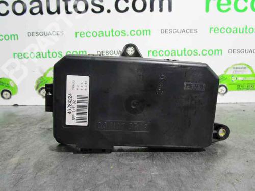 Used Comfort control module Comfort control module FIAT STILO (192_) 1.9 JTD (192_XE1A) (115 hp) 2089751 2089751