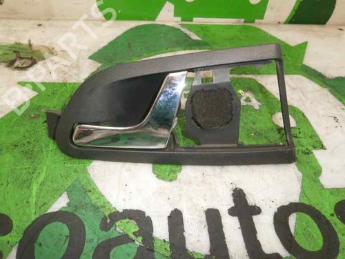 Poignée intérieure arrière gauche SKODA OCTAVIA I (1U2) 1.9 TDI (100 hp) 3215772