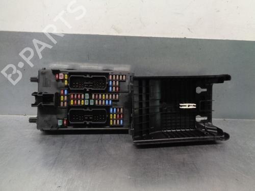 Used Fuse box VOLVO XC60 II (246) B4 Mild-Hybrid (197 hp) 18319665