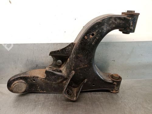 Venstre bagtil bærearm NISSAN PATHFINDER III (R51) 2.5 dCi (174 hp) 19042785