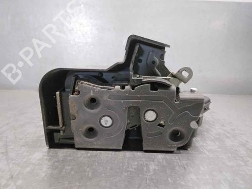 Used Front right lock VOLVO V50 (545) 2.0 D (136 hp) 18569665