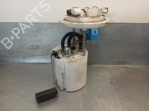 Used Fuel pump CHEVROLET HHR 2.4 (170 hp) 17959247