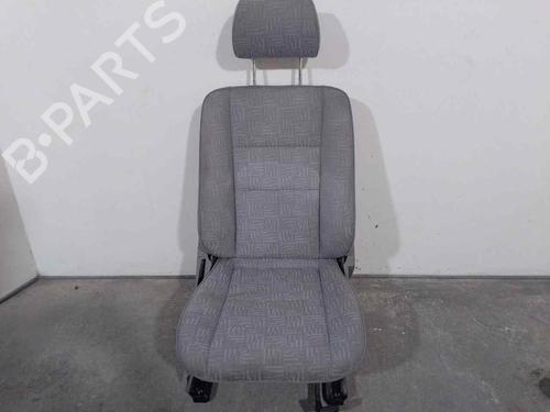 Asiento delantero derecho MERCEDES-BENZ C-CLASS (W202) C 180 (202.018) (122 hp) A2029100946 | TELA | Y | CUERO | GRIS | 4 | PUERTAS