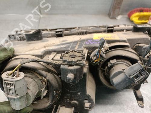Left headlight BMW 3 (E46) 320 d | BP19404437C28 