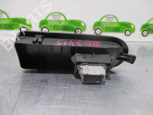 Right front window switch RENAULT SCÉNIC II (JM0/1_) 1.9 dCi (JM0G, JM12, JM1G, JM2C) | BP2061049I26 