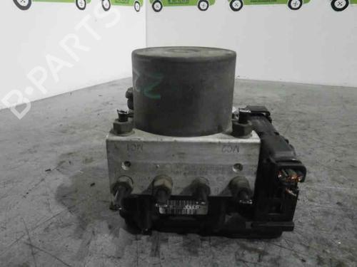 Used ABS pump LANCIA MUSA (350_) 1.9 D Multijet (350.AXC1A) (101 hp) 2124762