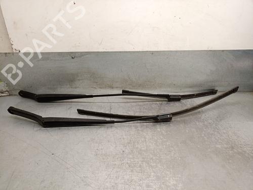Used Front windshield wiper arm VW GOLF VII (5G1, BQ1, BE1, BE2) 1.4 TSI (150 hp) 19665637