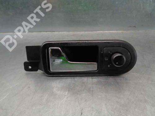front-left-interior-door-handle-vw-passat-b55-3b3-18-t-20v-3b1837113-2000-2001-2002-2003-2004-2005-8006846 main image