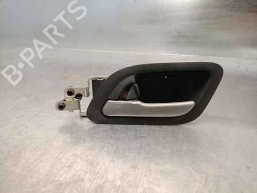 Venstre foran invendig håndtak HONDA CR-V III (RE_) 2.2 i-CTDi 4WD (RE6) (140 hp) 18908085