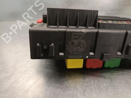 Fuse box OPEL VECTRA C GTS (Z02) 3.0 CDTI (F68) | BP19409357E1 