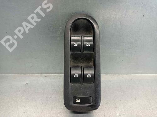 Used Left front window switch Left front window switch RENAULT SCÉNIC II (JM0/1_) 1.9 dCi (JM14) (131 hp) 10405066 10405066