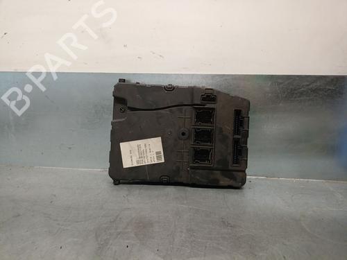 Used Fuse box RENAULT MEGANE II (BM0/1_, CM0/1_) 1.5 dCi (BM02, BM13, BM2A, CM02, CM13) (101 hp) 19072945