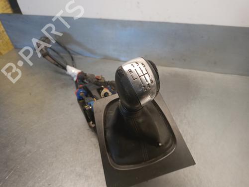 Gear lever RENAULT KOLEOS I (HY_) 2.0 dCi 4x4 (HY0K) | BP18461025M90 