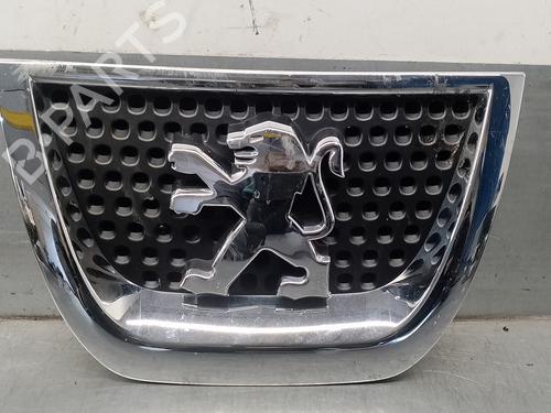 Used Grille PEUGEOT 3008 I MPV (0U_) 1.6 HDi (109 hp) 18269875