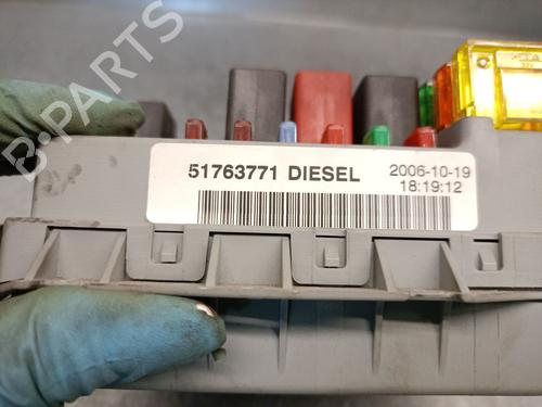Fuse box FIAT DOBLO Box Body/MPV (223_) 1.3 D Multijet | BP18898321E1 