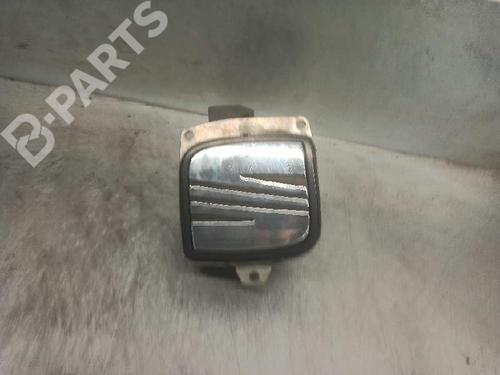 Used Tailgate handle Tailgate handle SEAT IBIZA III (6L1) 1.9 TDI (131 hp) 8105293 8105293
