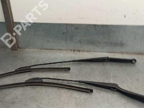 front-wipers-mechanism-bmw-x3-e83-30-d-2003-2004-2005-2006-2007-2008-2009-2010-2011-8001832 main image