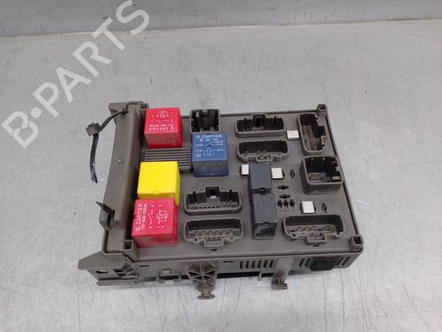 Fuse box RENAULT LAGUNA II (BG0/1_) 1.9 dCi (BG08, BG0G) | BP19131758E1 