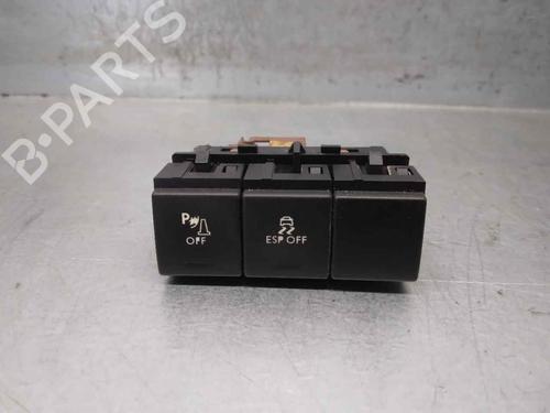 Used Switch PEUGEOT 5008 (0U_, 0E_) 2.0 HDi 150 / BlueHDi 150 (150 hp) 18110678
