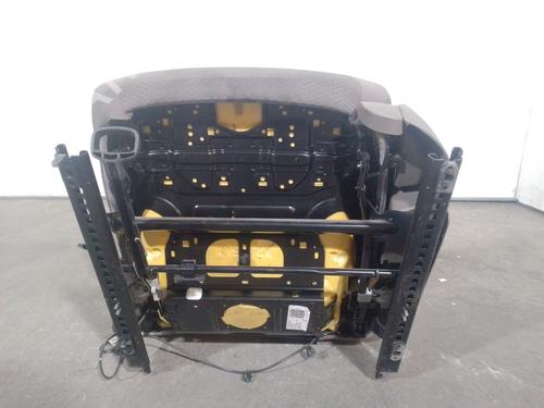 Left front seat VW GOLF PLUS V (5M1, 521) 1.9 TDI | BP12130238C15 