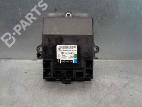 Used Comfort control module Comfort control module MERCEDES-BENZ B-CLASS Sports Tourer (W245) B 180 CDI (245.207) (109 hp) 8209519 8209519