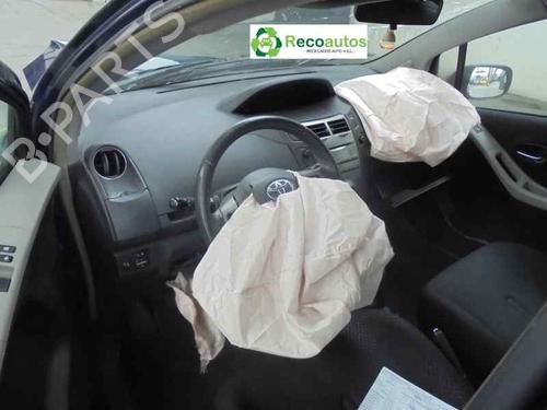 Venstre bremsekaliber foran TOYOTA YARIS (_P9_) 1.4 D-4D (NLP90_, NLP90R) | BP11614471M105 