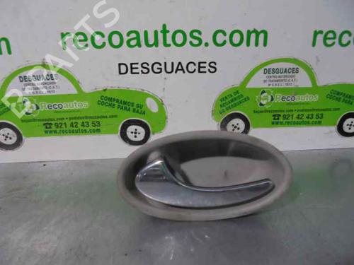 Used Front left interior door handle MERCEDES-BENZ CLK (C209) [2002-2010]  3215389