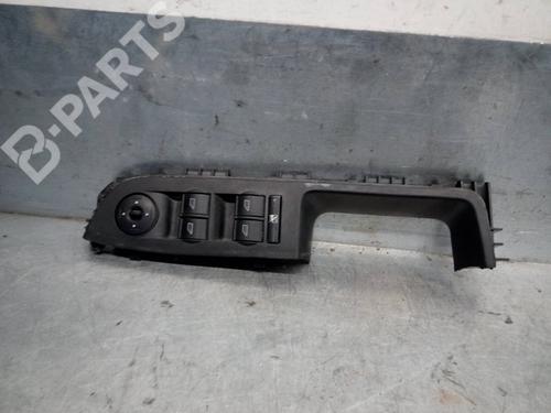 Used Left front window switch Left front window switch FORD C-MAX (DM2) 2.0 TDCi (136 hp) 8635880 8635880