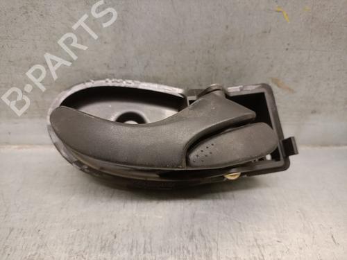 Højre bagtil invendig håndtag FORD FOCUS I (DAW, DBW) 1.8 Turbo DI / TDDi (90 hp) 19500382