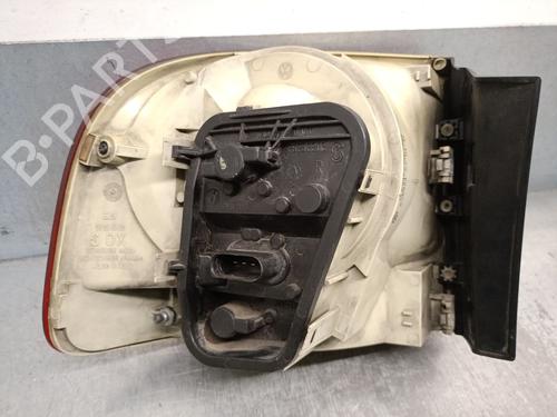 Right taillight VW TOUAREG (7LA, 7L6, 7L7) 2.5 R5 TDI | BP18922977C35 