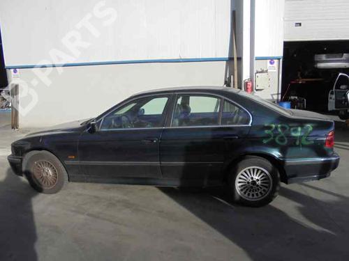 BMW 5 (E39)  528 i  176778