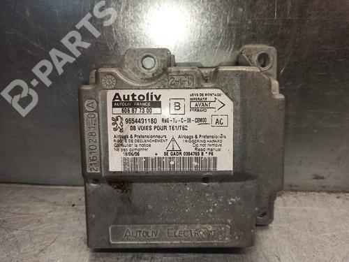 Used ECU airbags ECU airbags PEUGEOT 207 (WA_, WC_) 1.6 16V (109 hp) 9135536 9135536