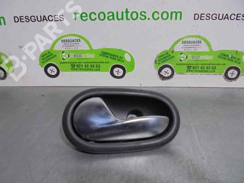 front-left-interior-door-handle-dacia-sandero-ii-tce-90-b8m1-b8ma-b8ac-826718771r-2012-3217193 main image