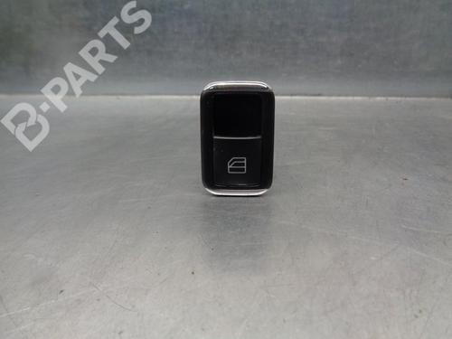 Used Right front window switch Right front window switch MERCEDES-BENZ C-CLASS (W204) C 220 CDI (204.008) (170 hp) 8802136 8802136