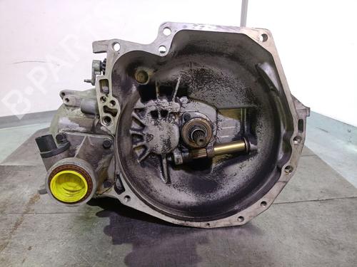 Used Gearbox CHRYSLER VOYAGER / GRAND VOYAGER III (GS_, NS_) 2.0 i (133 hp) 19135166