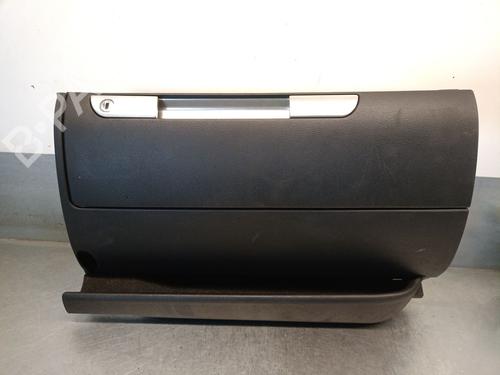 Used Glove box AUDI TT Roadster (8N9) 1.8 T (180 hp) 19166885