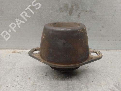 Used Engine mount CITROËN SAXO (S0, S1) 1.5 D (57 hp) 19266963