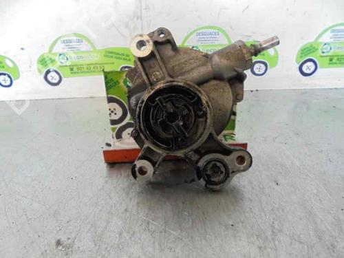 Used Vacuum pump VOLVO V50 (545) 2.0 D (136 hp) 2308823