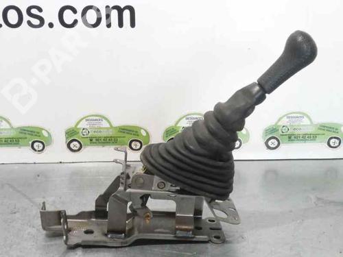 Used Manual gearbox selector Manual gearbox selector CHRYSLER VOYAGER / GRAND VOYAGER III (GS_, NS_) 2.4 i (151 hp) 7447888 7447888